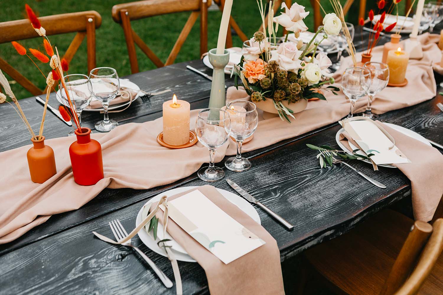 rustic-style-wedding-desk-decoration-and-setting-2021-09-01-16-40-47-utc